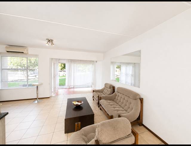 2 BEDROOM APARTMENT FOR SALE IN PEACEHAVEN